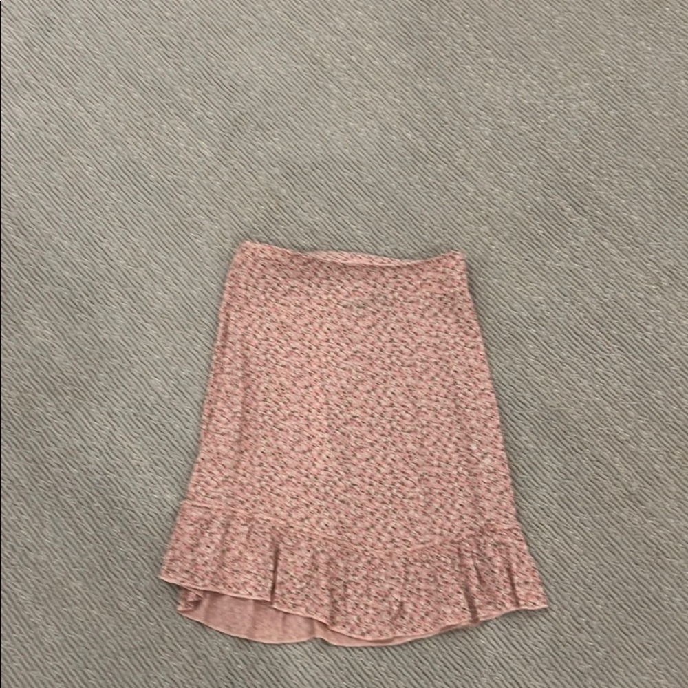 Pink flowered brandy melville skirt